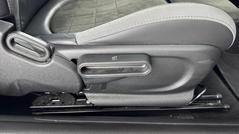 MINI Hatchback 1.5 Cooper Sport 3dr Auto Petrol Hatchback